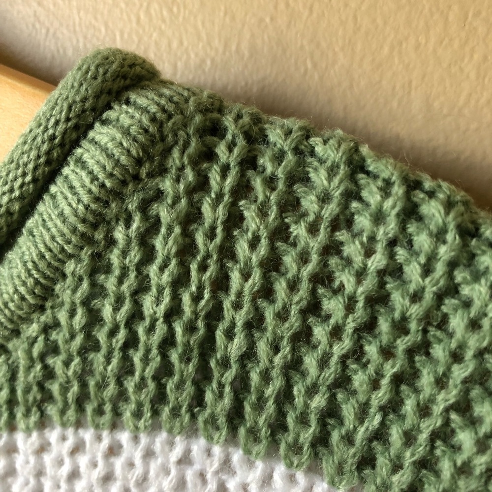 Wide Sleeve Sweater - Picture 7 of 8